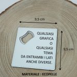 Bomboniera Apribottiglie Personalizzato in Ecopelle 9,5x9,5cm - immagine 3