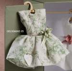 Bomboniera Vestitino Profumato con fiore in Capodimonte 19x13cm - Cherry and Peach - immagine 2