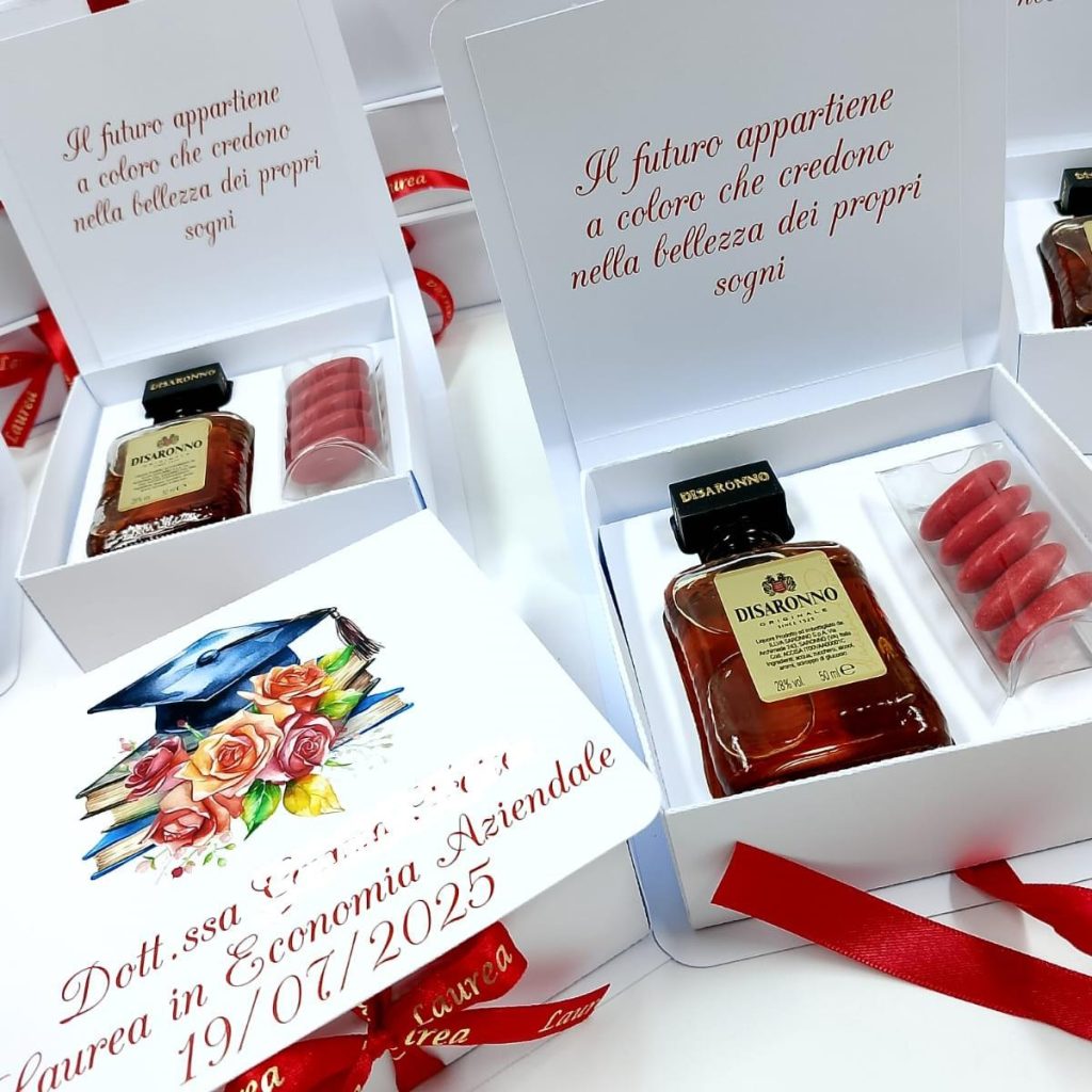 Scatola Bianca con Mignon "DI SARONNO"