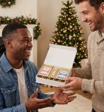PLAY - Scatola Gioco Personalizzata con Carte, Dadi e Cioccolatini – Idea Regalo Originale - immagine 2