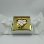 Bomboniera Luxury Box "Cuore a Sorpresa" con Nome in Plexiglass Oro - immagine 2