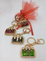 🎓 Portachiavi Borsetta Laurea Cherry and Peach – Eleganza e Brillantezza - immagine 3